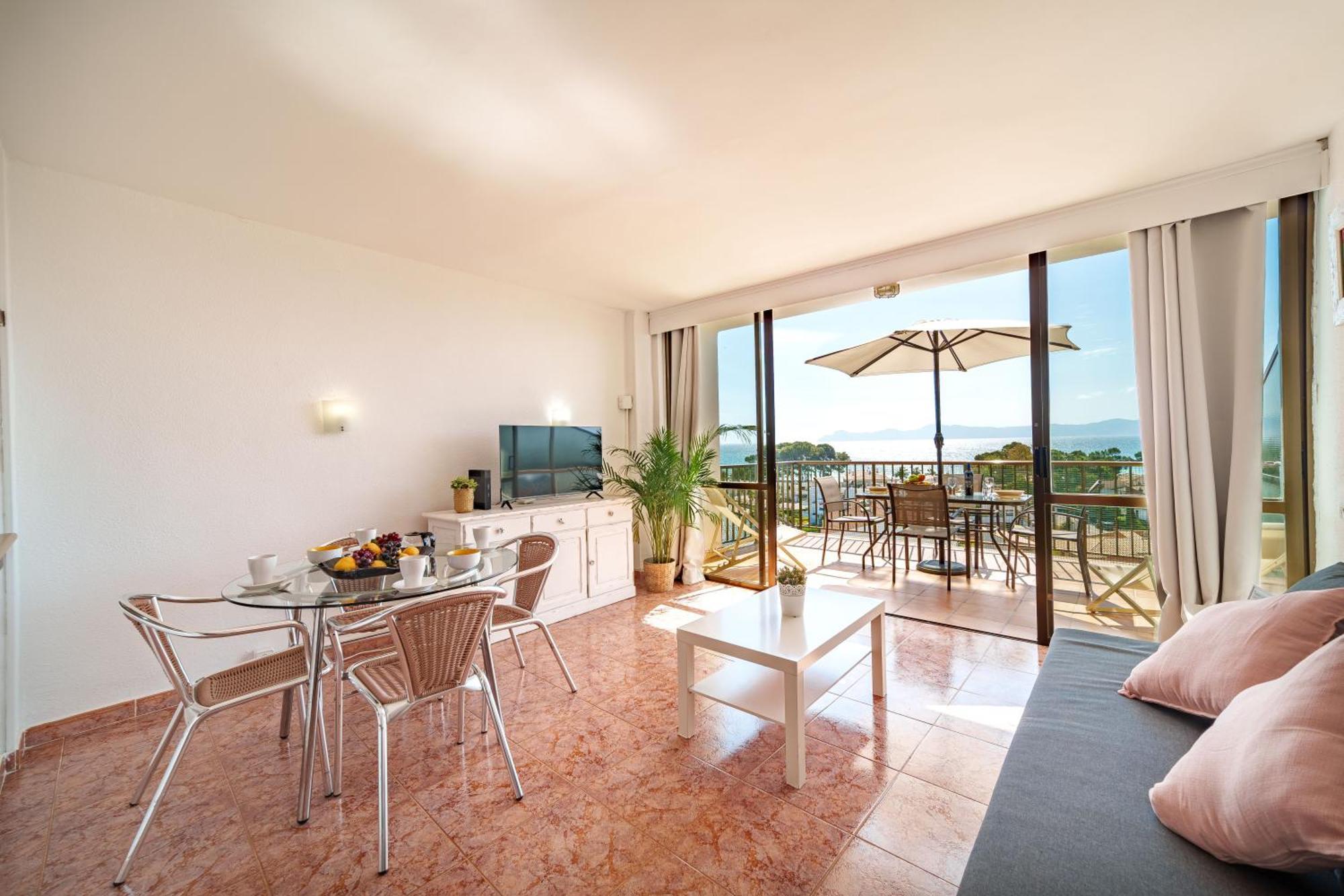 Apartment The Shell Ii, Beach Views And Pool Alcudia  Ngoại thất bức ảnh