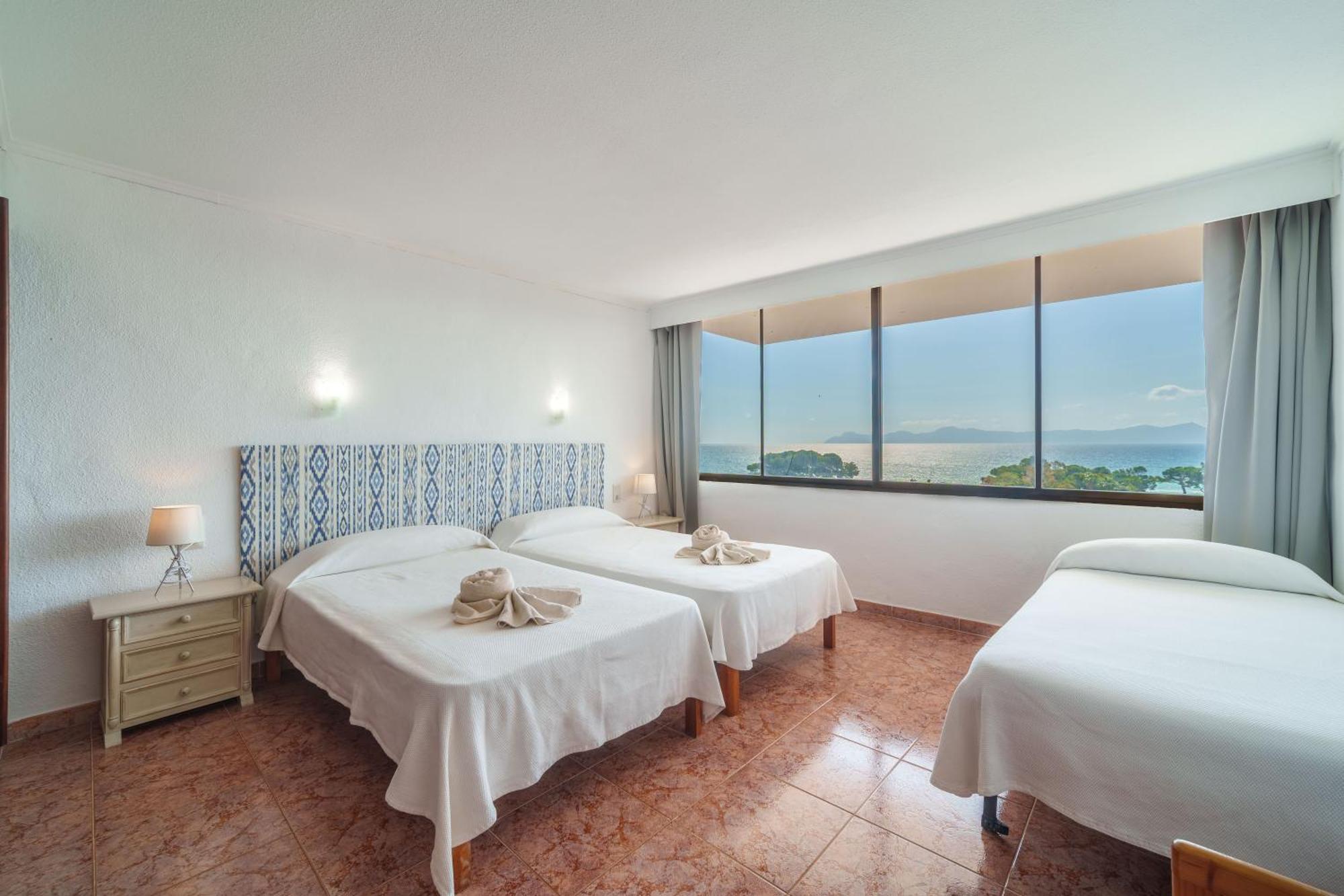 Apartment The Shell Ii, Beach Views And Pool Alcudia  Ngoại thất bức ảnh
