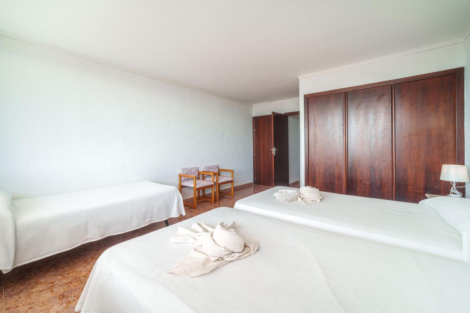 Apartment The Shell Ii, Beach Views And Pool Alcudia  Ngoại thất bức ảnh