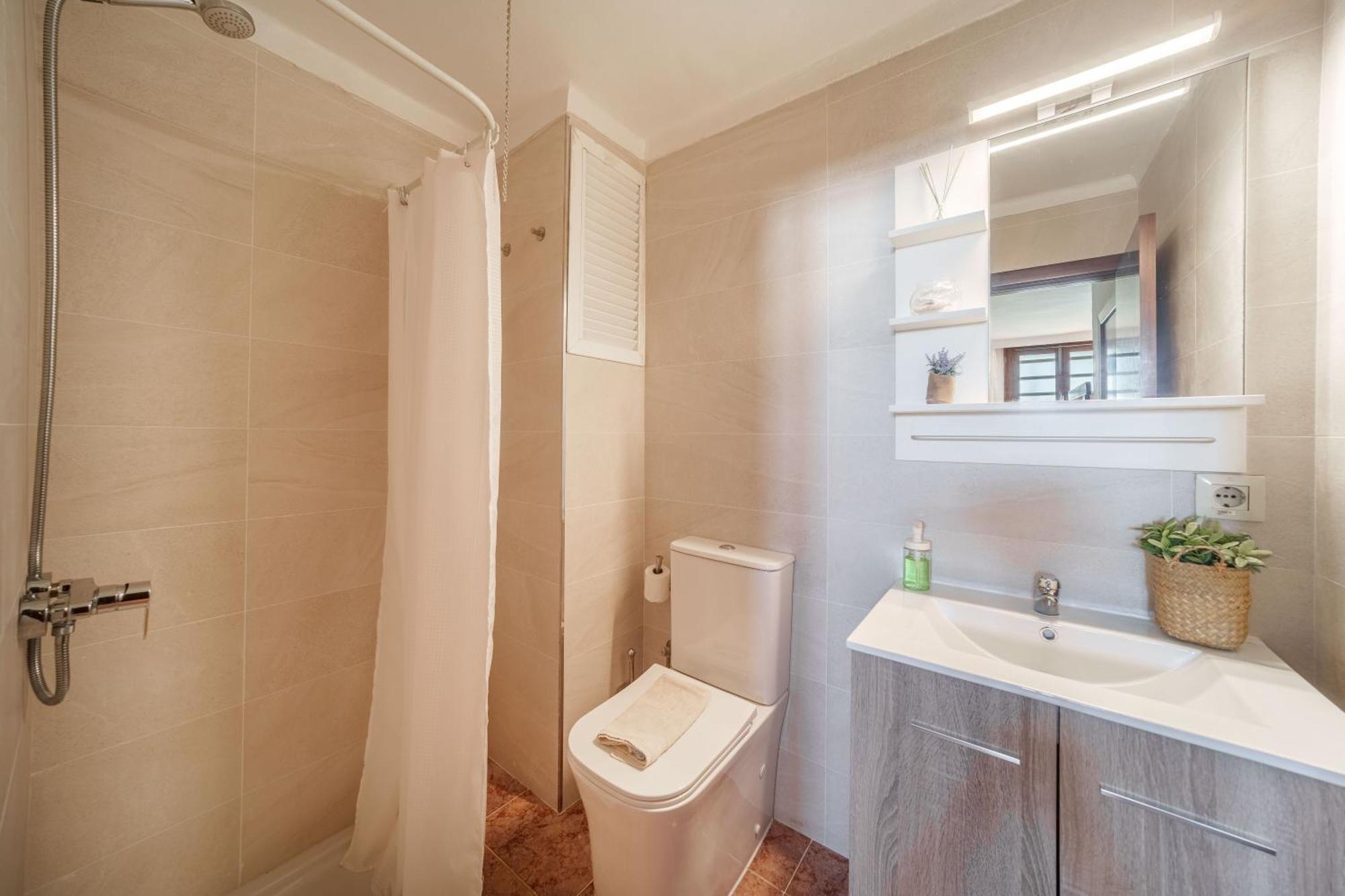 Apartment The Shell Ii, Beach Views And Pool Alcudia  Ngoại thất bức ảnh