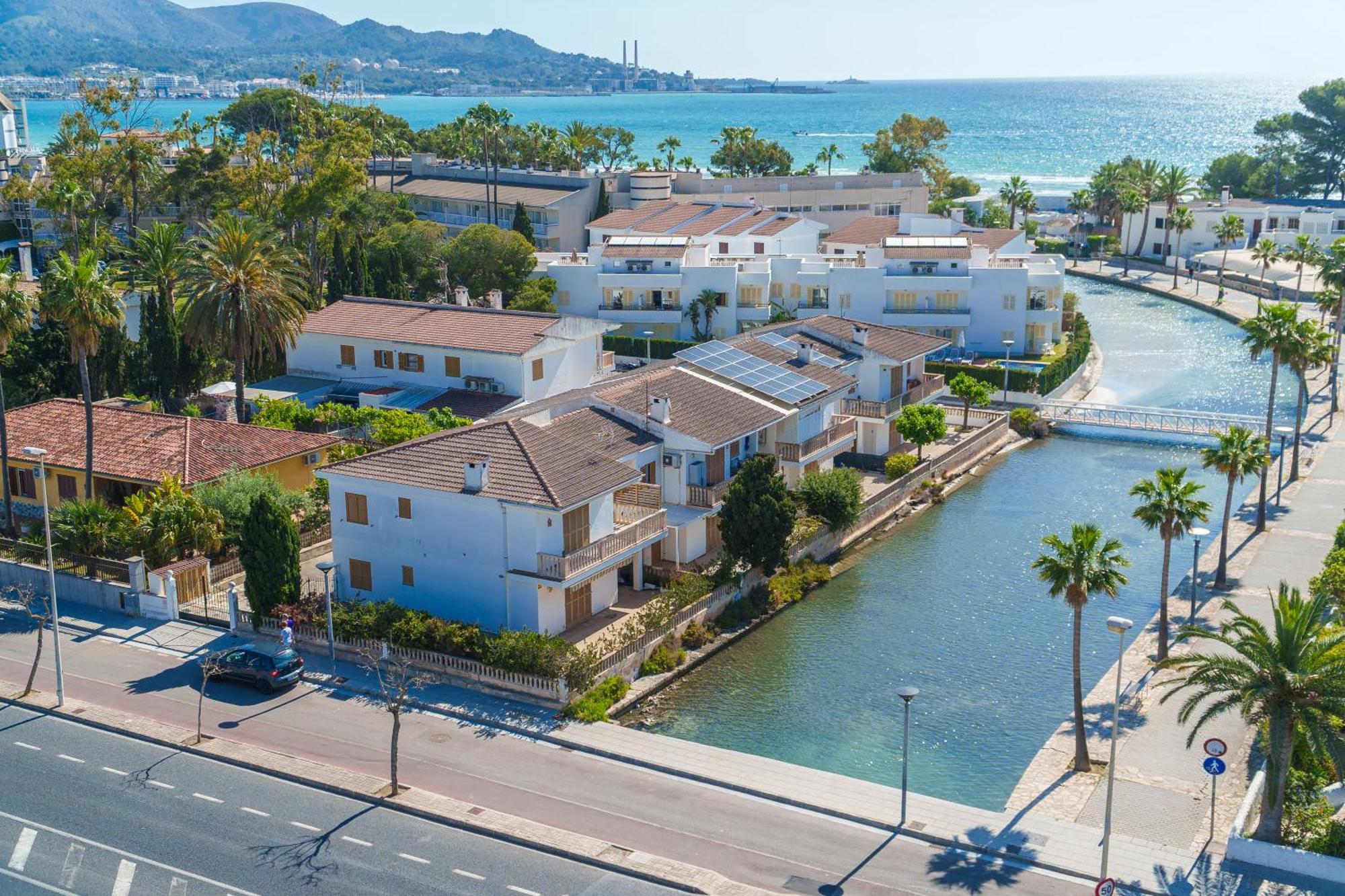 Apartment The Shell Ii, Beach Views And Pool Alcudia  Ngoại thất bức ảnh